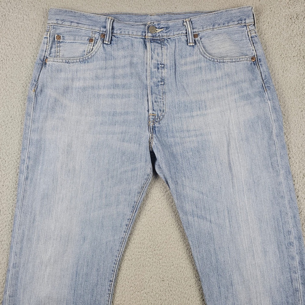 Levis 501‎ Original Fit Jeans Mens 36x30 Blue Light Wash Button Fly Workwear